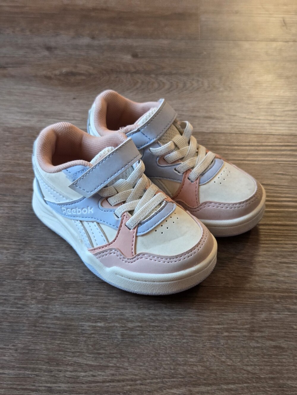 Reebok BB 4000 Pastel Sneakers Shoes Girls Toddler Childrens Size 6K